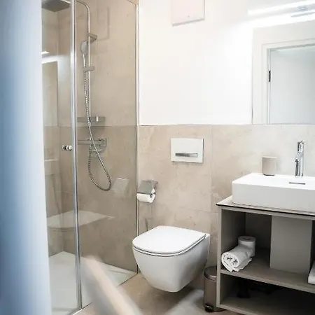 Blackhome Hauptbahnhof I Contactless Check-in Apart-hotel Innsbruck